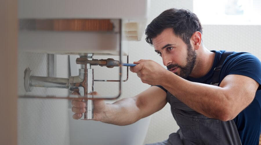 Professional emergency plumbing in New Stuyahok, AK